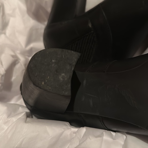 UGG boots-  black size 8 - Picture 7 of 9